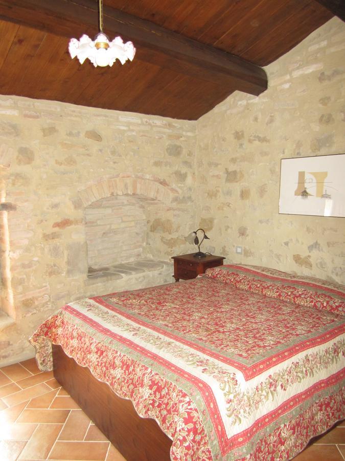 Апарт готель Castello Di Cisterna Gaglietole Екстер'єр фото